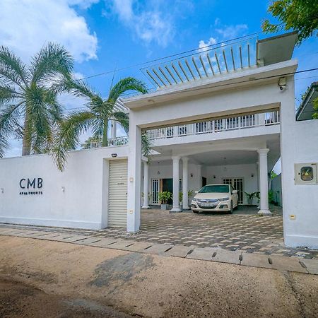 Airport Hotel By Cmb Apartments Negombo Esterno foto
