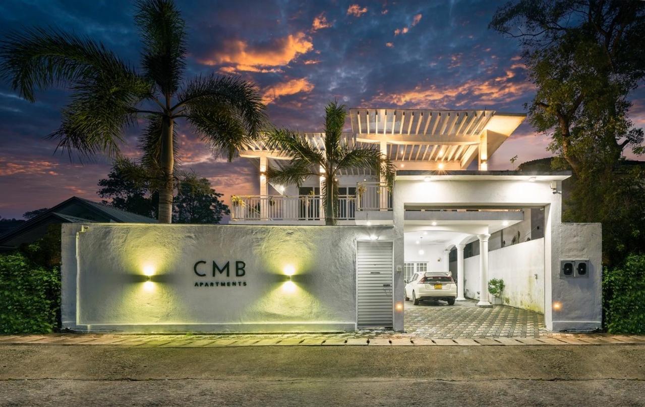 Airport Hotel By Cmb Apartments Negombo Esterno foto